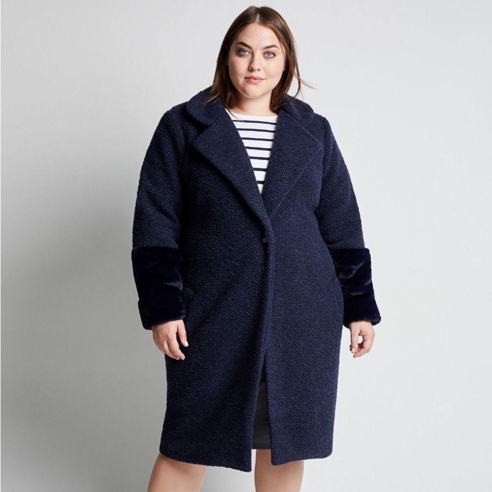 Hutch Navy Wool Elaina Teddy Coat Faux Fur Sleeve sz Medium